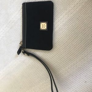 Dooney & bourke wristlet